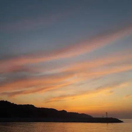 La Casa Degli Archi Homestay *